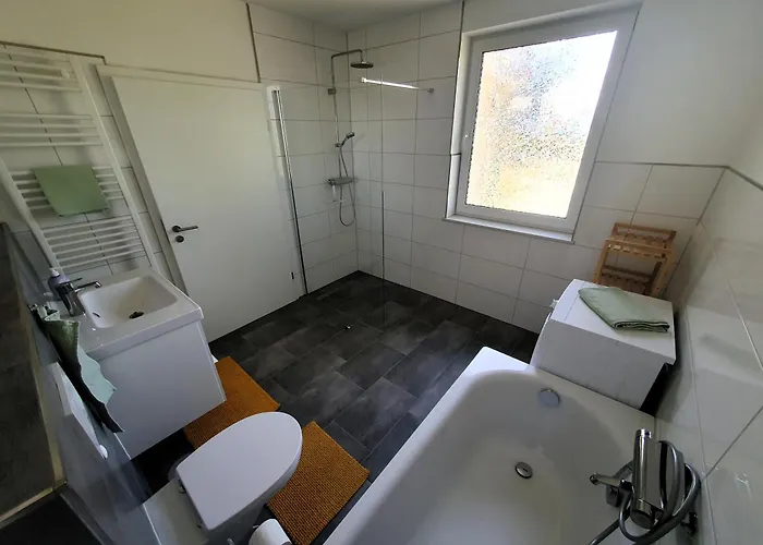 Appartamento Geraeumige, Moderne Mit Pkw- Und Fahrradstellplatz - Nordland Schwerin (Mecklenburg-Vorpommern)