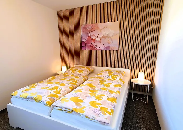 Geraeumige, Moderne Mit Pkw- Und Fahrradstellplatz - Nordland * Schwerin (Mecklenburg-Vorpommern)